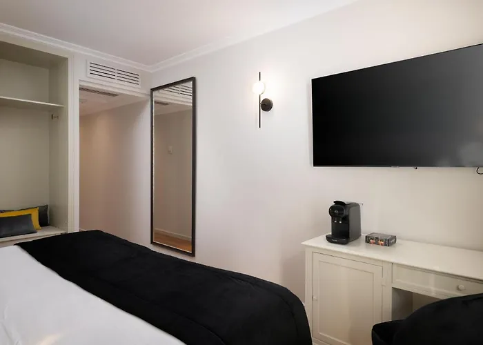 1907 فندق خيخون